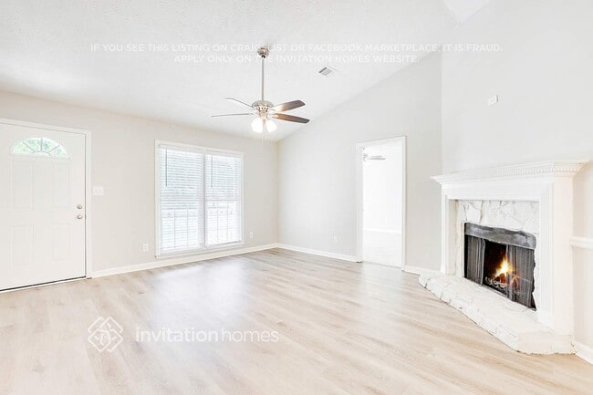 Building Photo - 110 Bradley Pl