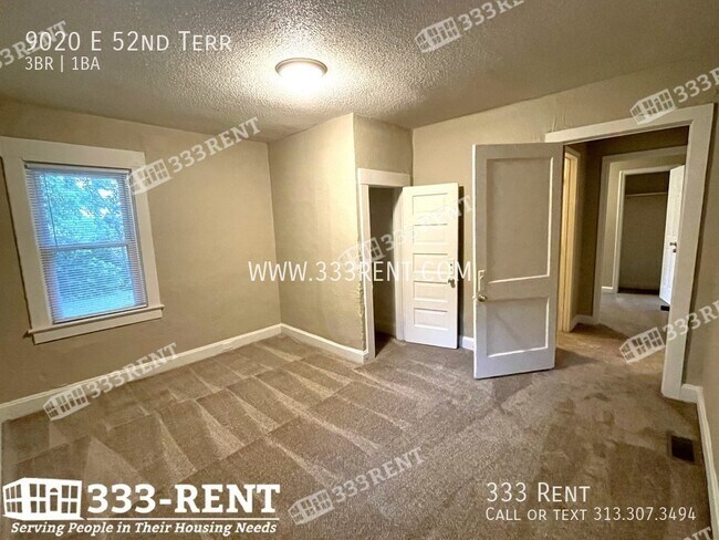Building Photo - 9020 E 52 Terrace