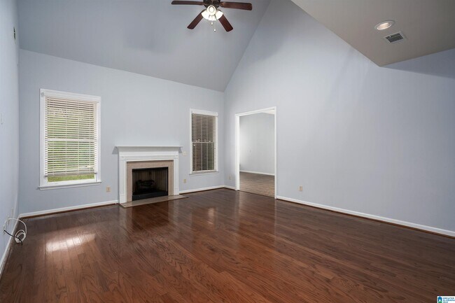 Building Photo - 2217 Chalybe Dr