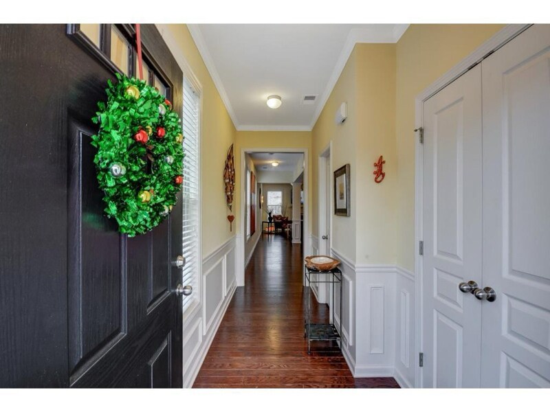 Building Photo - 6035 Falls Landing Dr