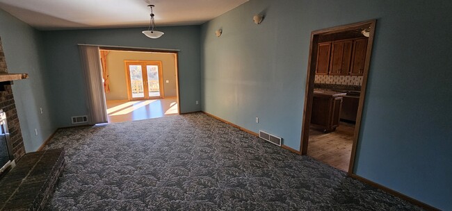 Building Photo - 2020 Crosstown Blvd NE