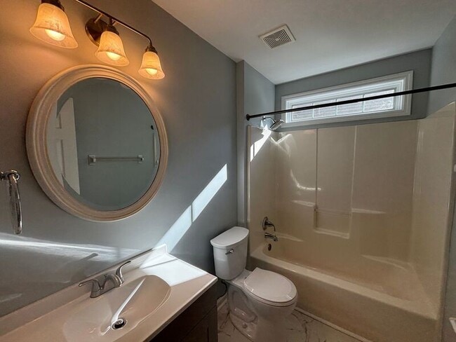 Building Photo - 3307 Crowell Ln