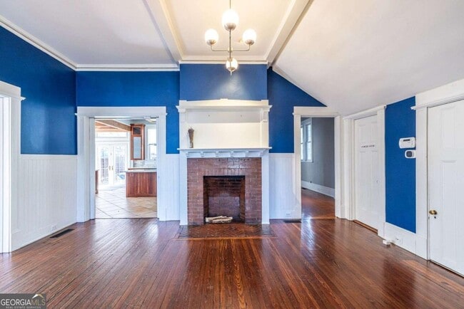 Building Photo - 692 Myrtle St NE