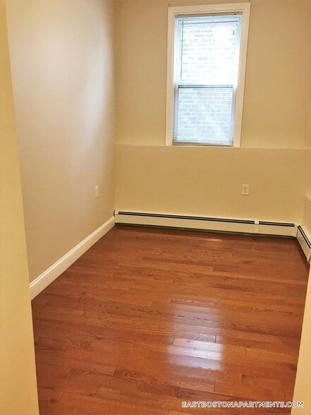 Building Photo - 349 Sumner St