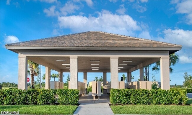 Building Photo - 18324 Ridgeline Dr