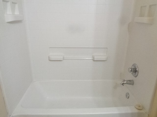 Building Photo - 7925 Silver Oak Dr