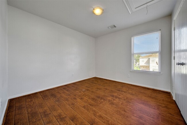 Building Photo - 2635 Skyview Trace Ct