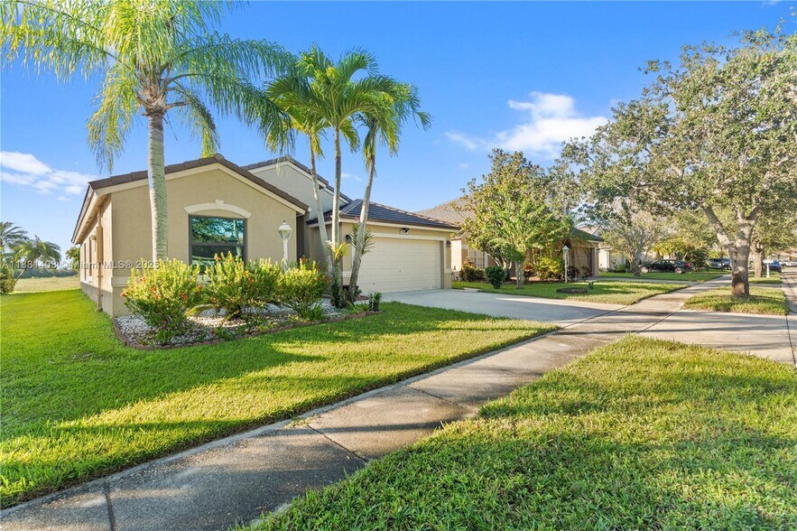 Primary Photo - 14340 NW 11th St
