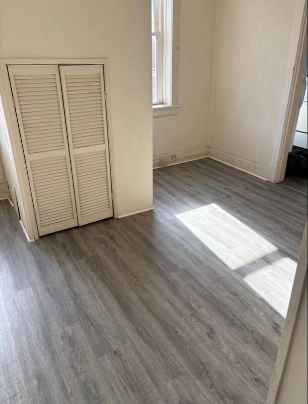 Building Photo - 146 Gooding St