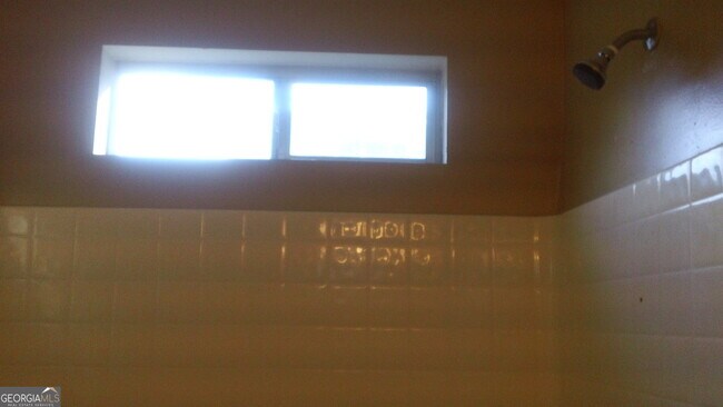 Building Photo - 122 Samanthas Way