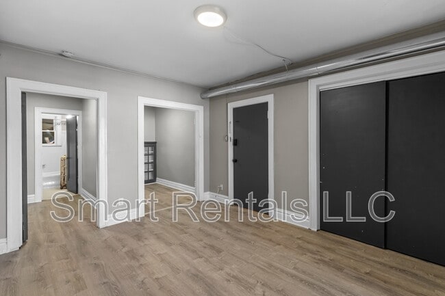 Building Photo - 5618 S Grand Blvd