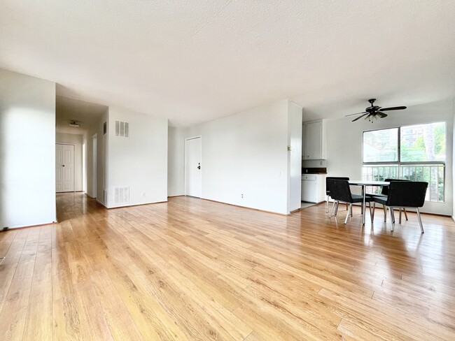 Building Photo - 1144 N Orange Grove West Hollywood, CA 90046