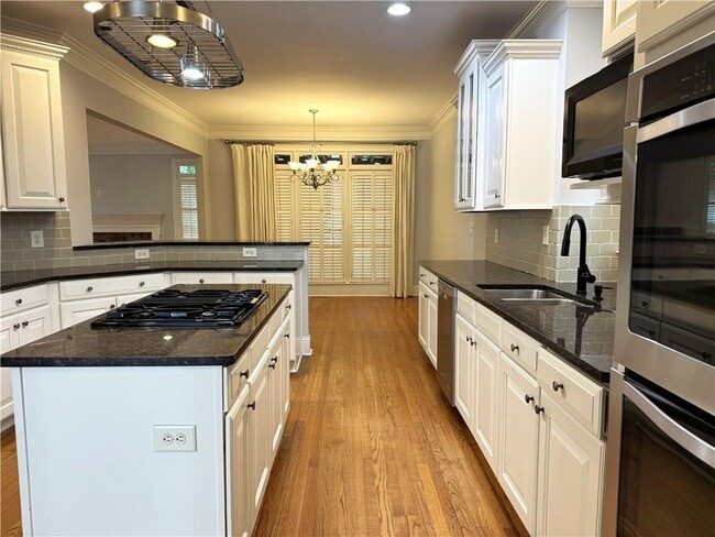 Building Photo - 871 Lenox Ct NE