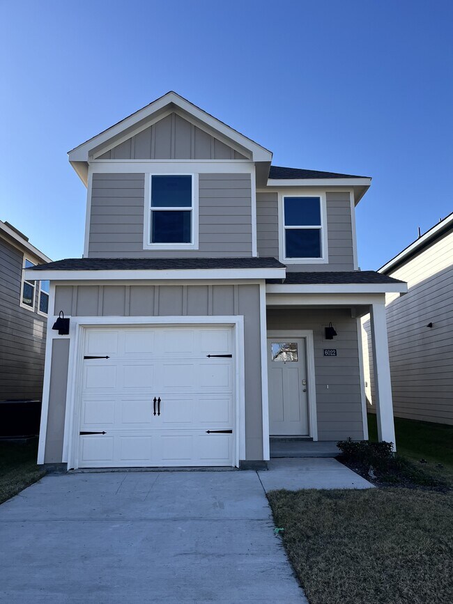 Building Photo - 6022 Primrose Rd