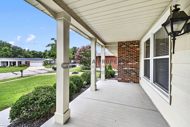 Building Photo - 10327 Dorenshire Ct