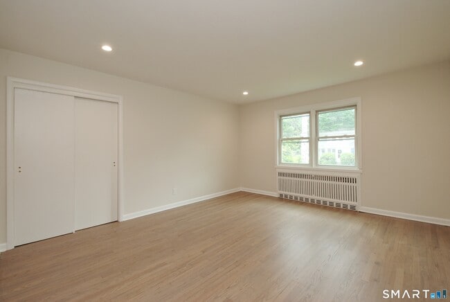 Building Photo - 306 Courtland Ave