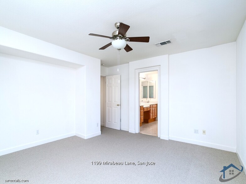 Building Photo - 1199 Mirabeau Ln