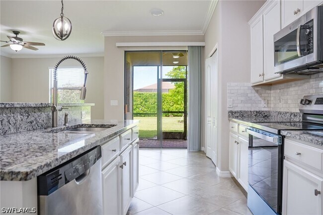 Building Photo - 1573 Vizcaya Ln