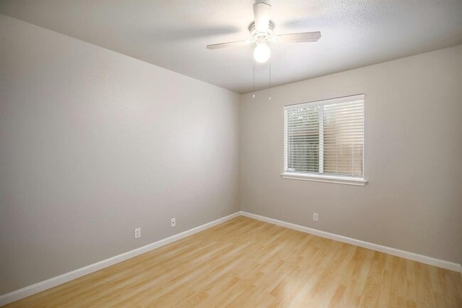 Building Photo - 8412 Fall Meadow Ln