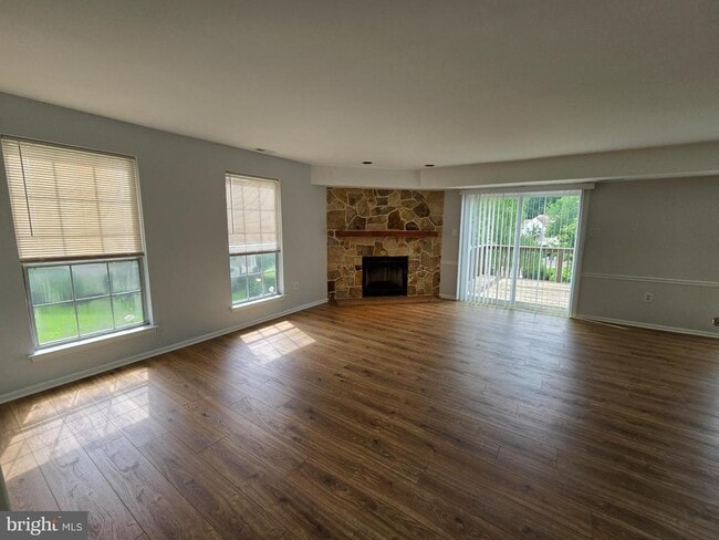 Primary Photo - 1722 McNelis Dr