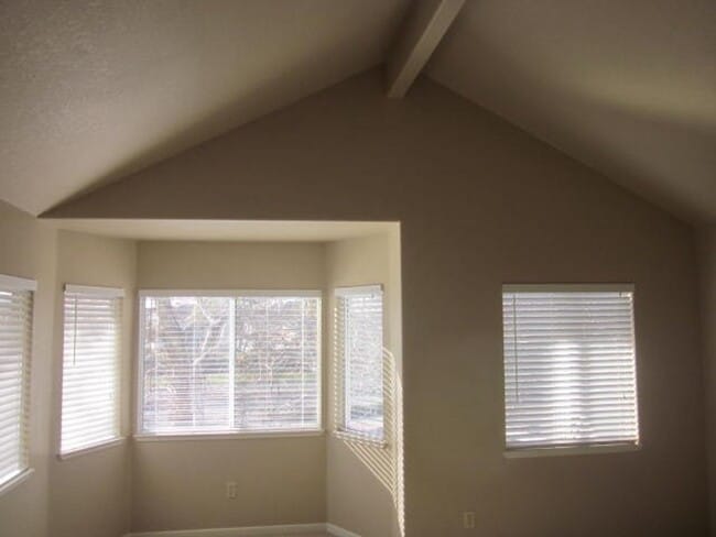 Building Photo - Tracy Home  Available for Rent