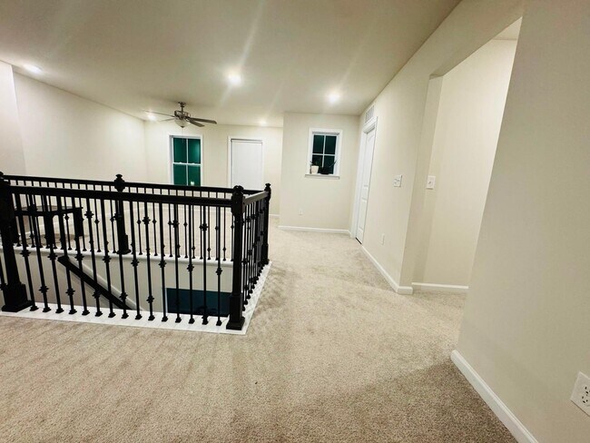 Building Photo - 1309 McFarlan Ct