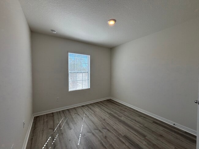 Building Photo - 396 Arbor Lakes Dr