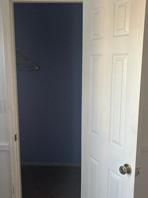 Building Photo - 3220 North 3rd Pl E