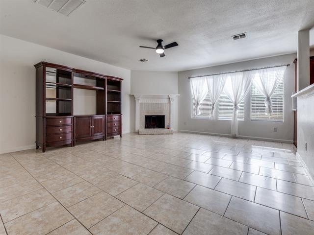 Building Photo - 740 Lovern St