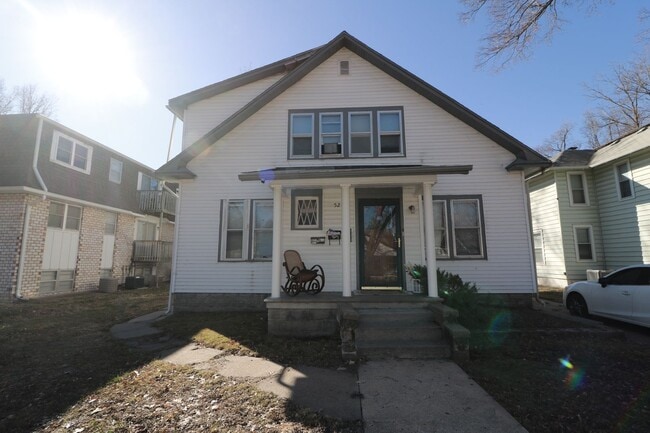 Primary Photo - 527 Moro St