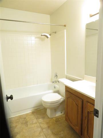 Building Photo - 433 Whitley St