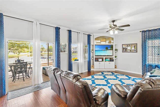 Building Photo - 4123 Harbor Lake Dr