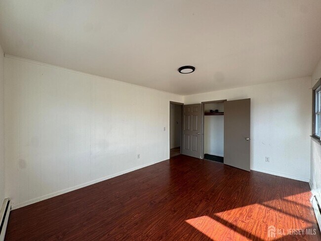 Building Photo - 34 Carteret Ave