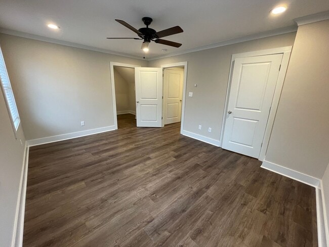 Building Photo - 2BA / 2BA FOR RENT