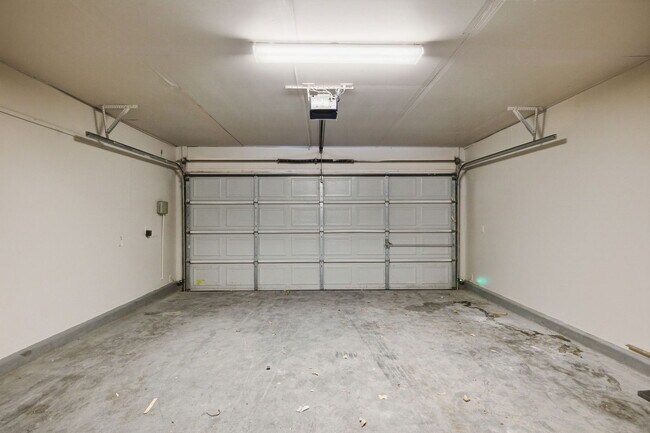 Building Photo - 16516 Fowler Mill Cove