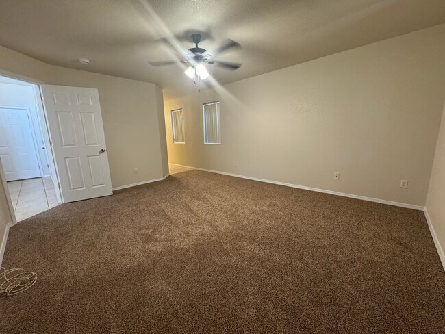 Building Photo - Charming 3-Bed 2-Bath Home on Spacious Lot...