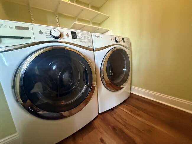 Building Photo - 2660 Carambola Cir N