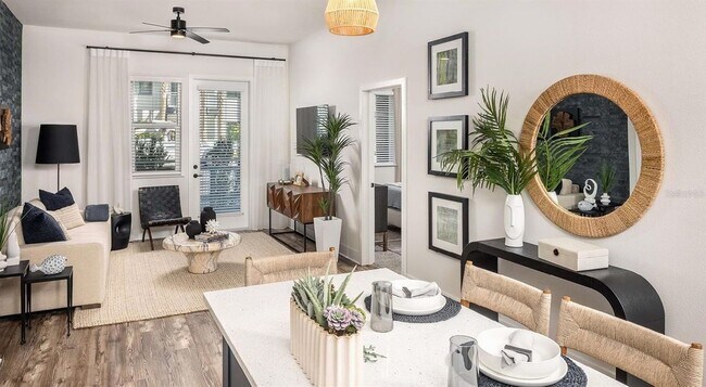 Building Photo - 5127 W Tyson Ave