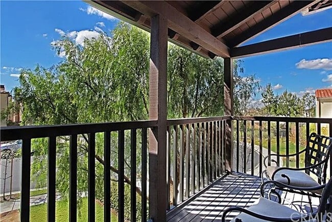 Building Photo - 4 BEDROOM 3 BATH NORTHWOOD ESTATES GATED P...