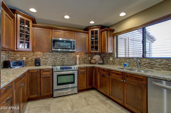 Building Photo - 9707 E Mountain View Rd