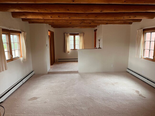 Building Photo - 601 Camino Rancheros