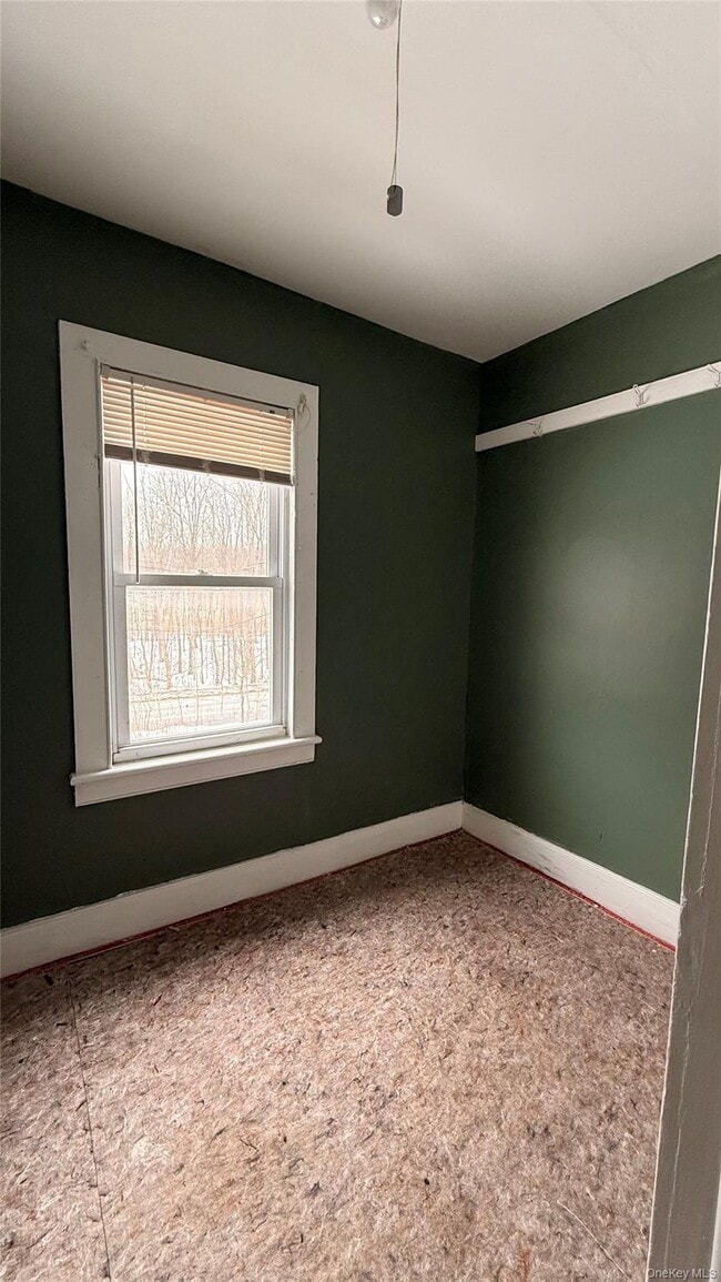 Building Photo - 19 Bloomingburg Rd