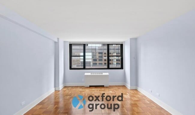 Building Photo - 2 bedroom in NEW YORK NY 10019