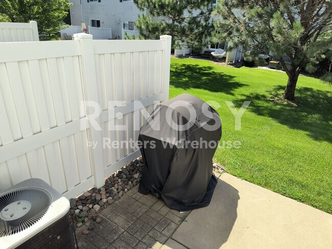 Building Photo - 2BD/2BA Townhome in Ramsey Available Now!