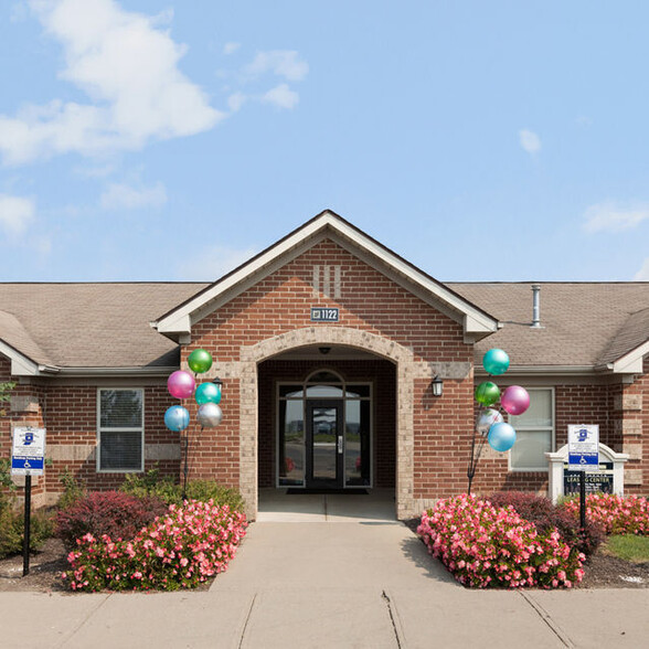 Building Photo - Brownsburg Crossing