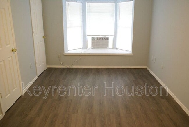 Building Photo - 2511 Rosalie St