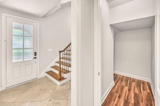 Building Photo - 9644 Knight Rd