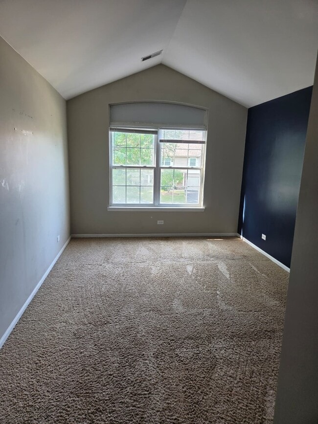 Building Photo - 3125 Anton Dr