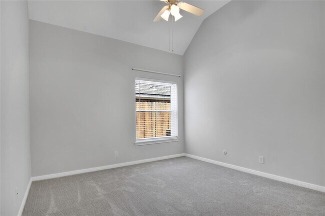 Building Photo - 152 W Amberglow Cir