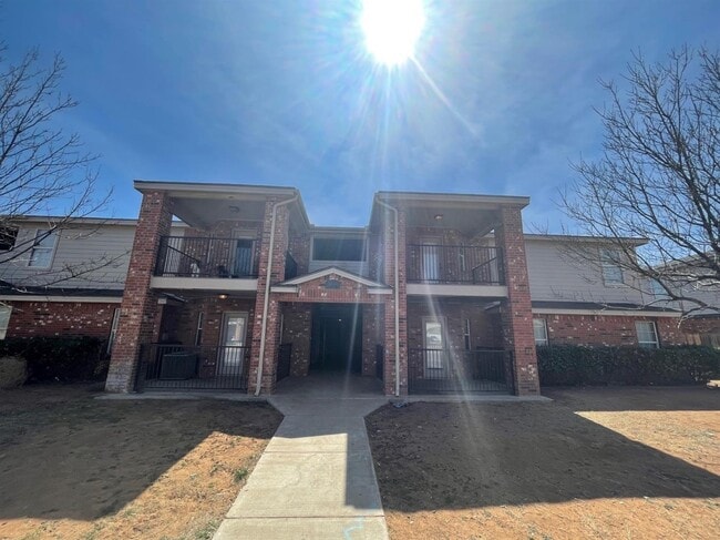 Building Photo - 5833 7th St